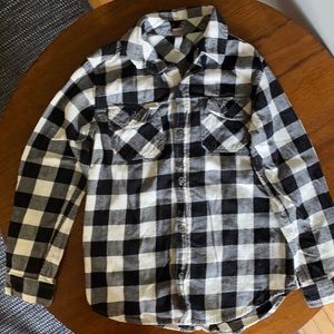 Tea Collection size 14 guc button up flannel